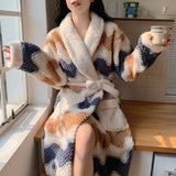 Taooba-Printed Robes Bathrobes Thickened Flannel Nightwear Women's Autumn Winter Warmth Korean Version Simple Long Sleeved Nightgown