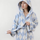 Taooba Christmas gift Cotton Absorbent Hooded Bathrobe, Striped Diamond Check, Simple Fashion Family Style, Four Seasons, Universal, Retro, Loose Robe