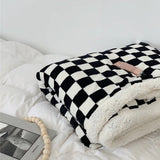 Taooba-Checkered Fluffy Blanket